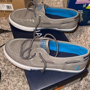 Nautical shoes never worn